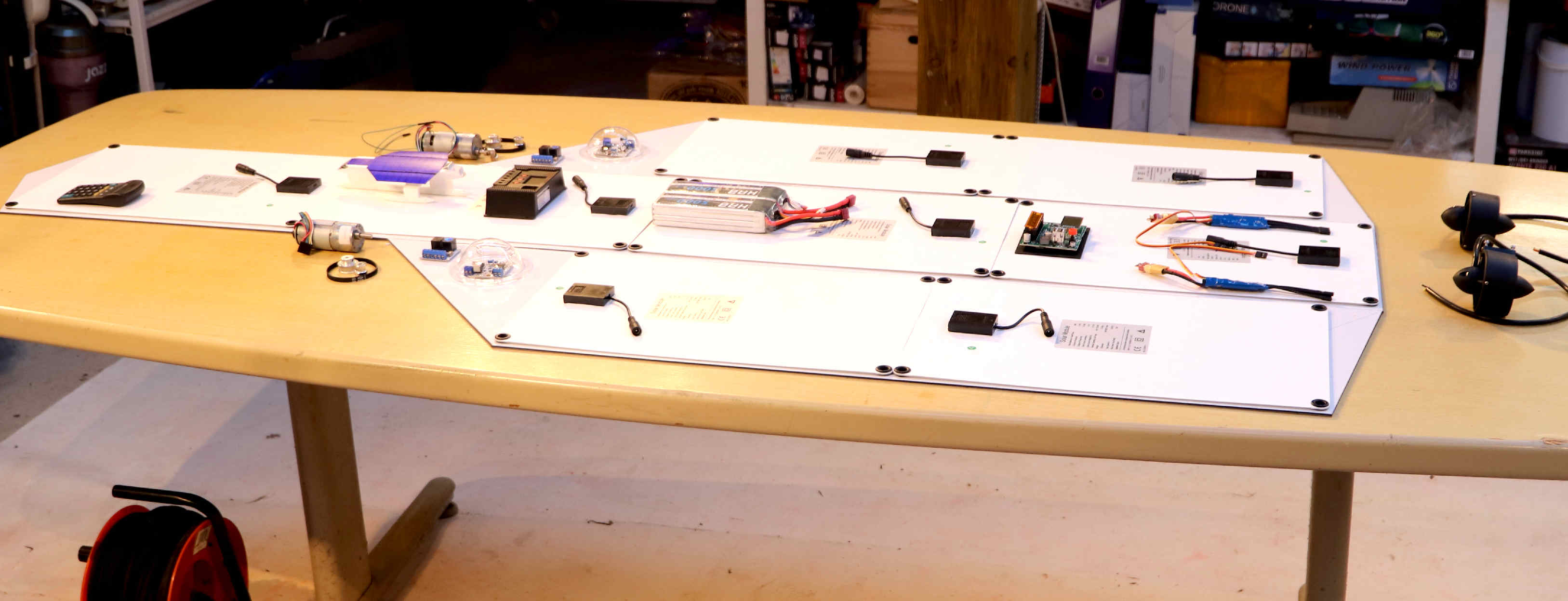 The parts layout of the 1:20th scale proof of concept model